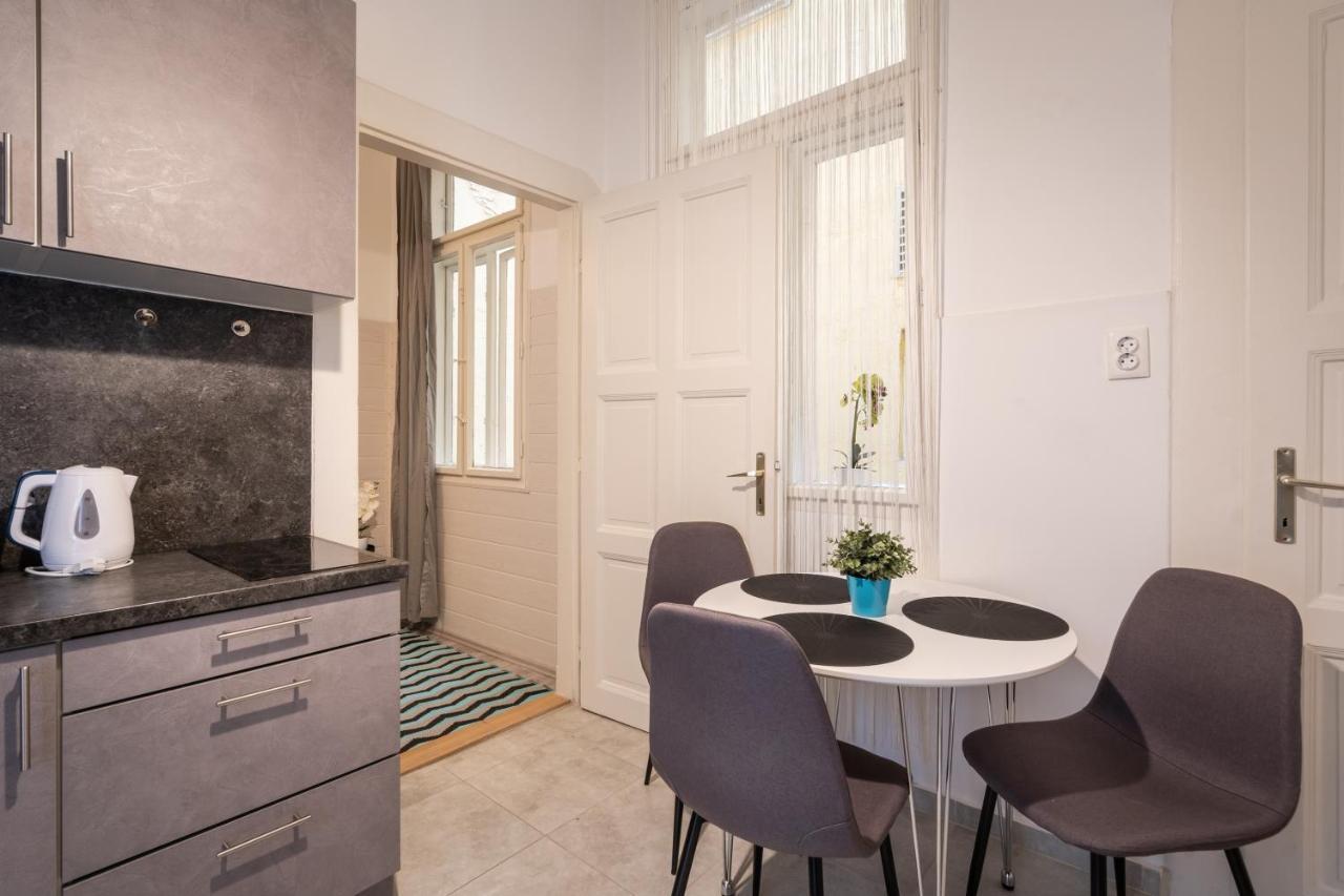 The White House Apartment Budapest Eksteriør billede